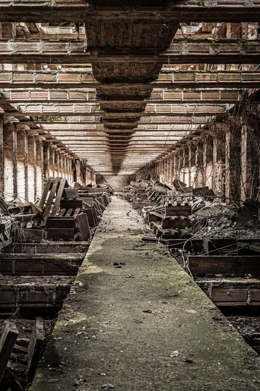 Stone And Tube Factory [BEL] #09825