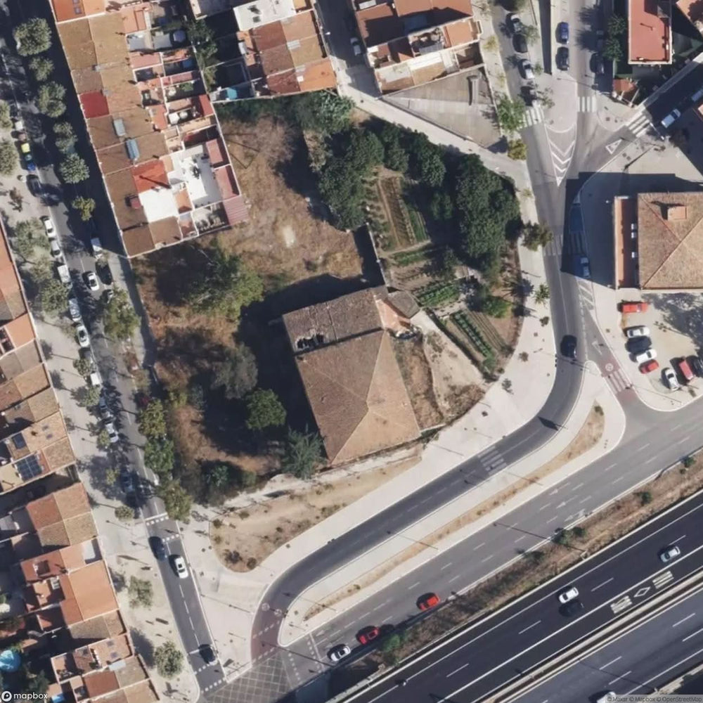 An Aband House Really Close To [ESP] #21787