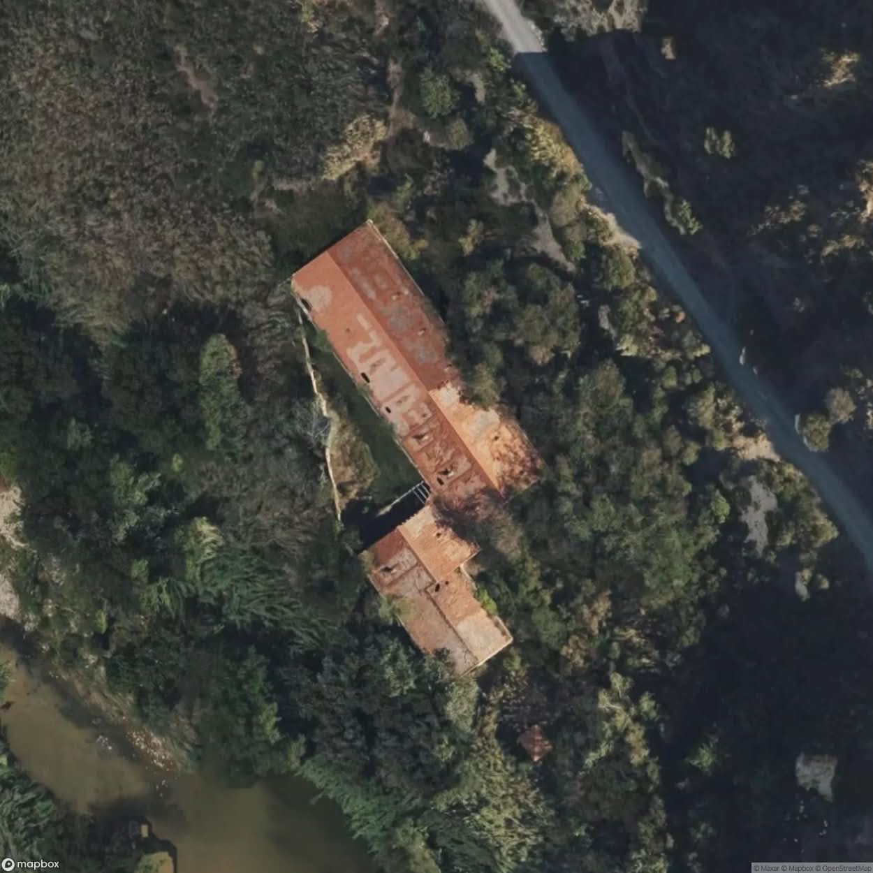 Two Abandoned Houses [ESP] #21837