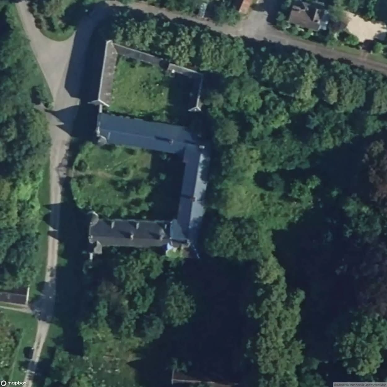 Vadencourt Castle [FRA] #10955