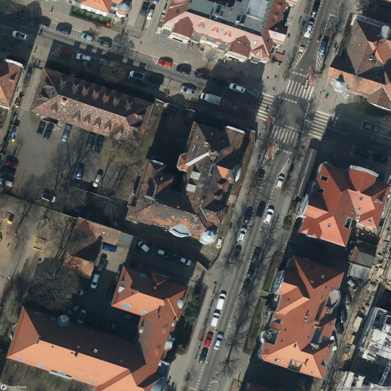 Residential Building Kamienica Front Outbuilding [POL] #24424
