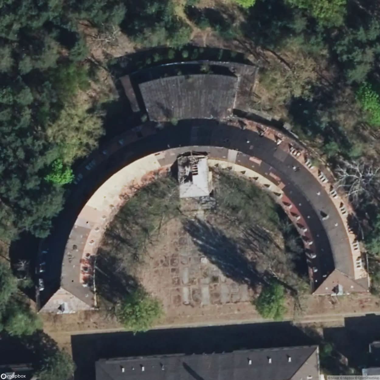 Building With Cinema Bunker [GER] #05727