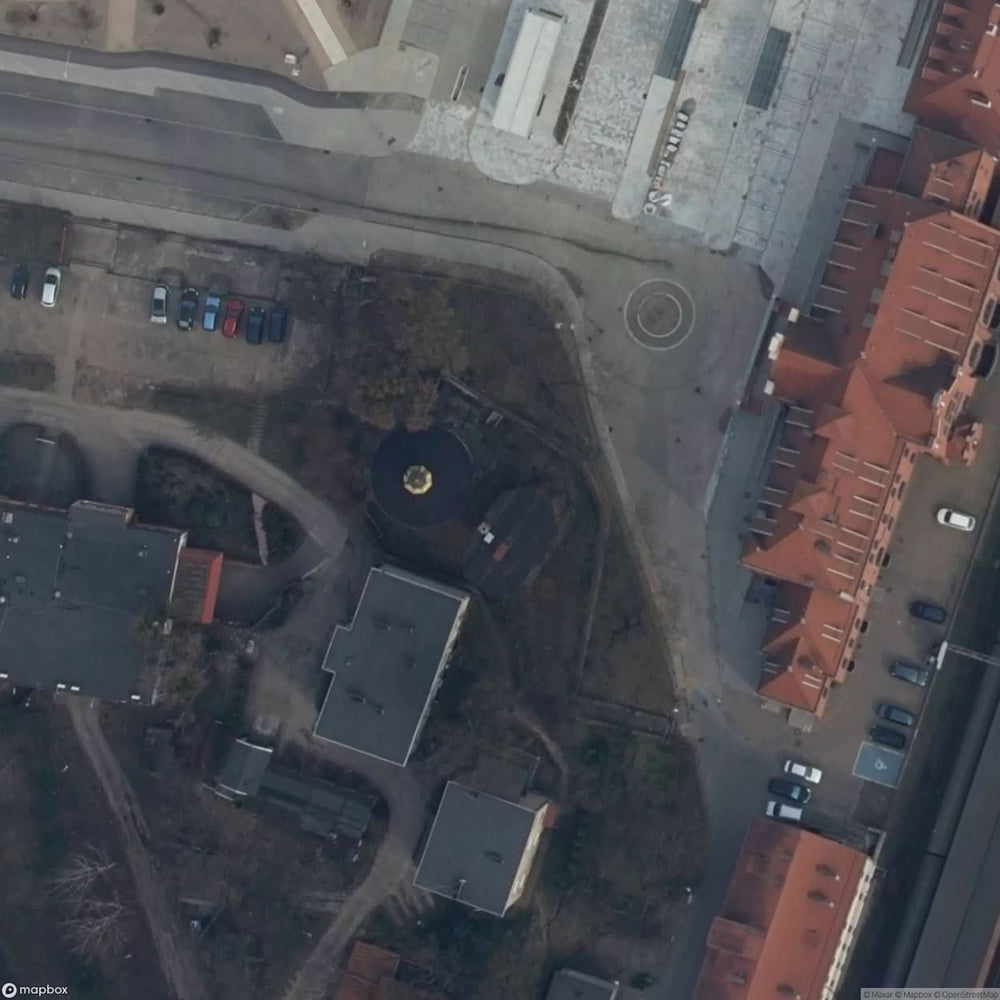 Site Market Hall On The Edge Of Silesian Park [POL] #33764