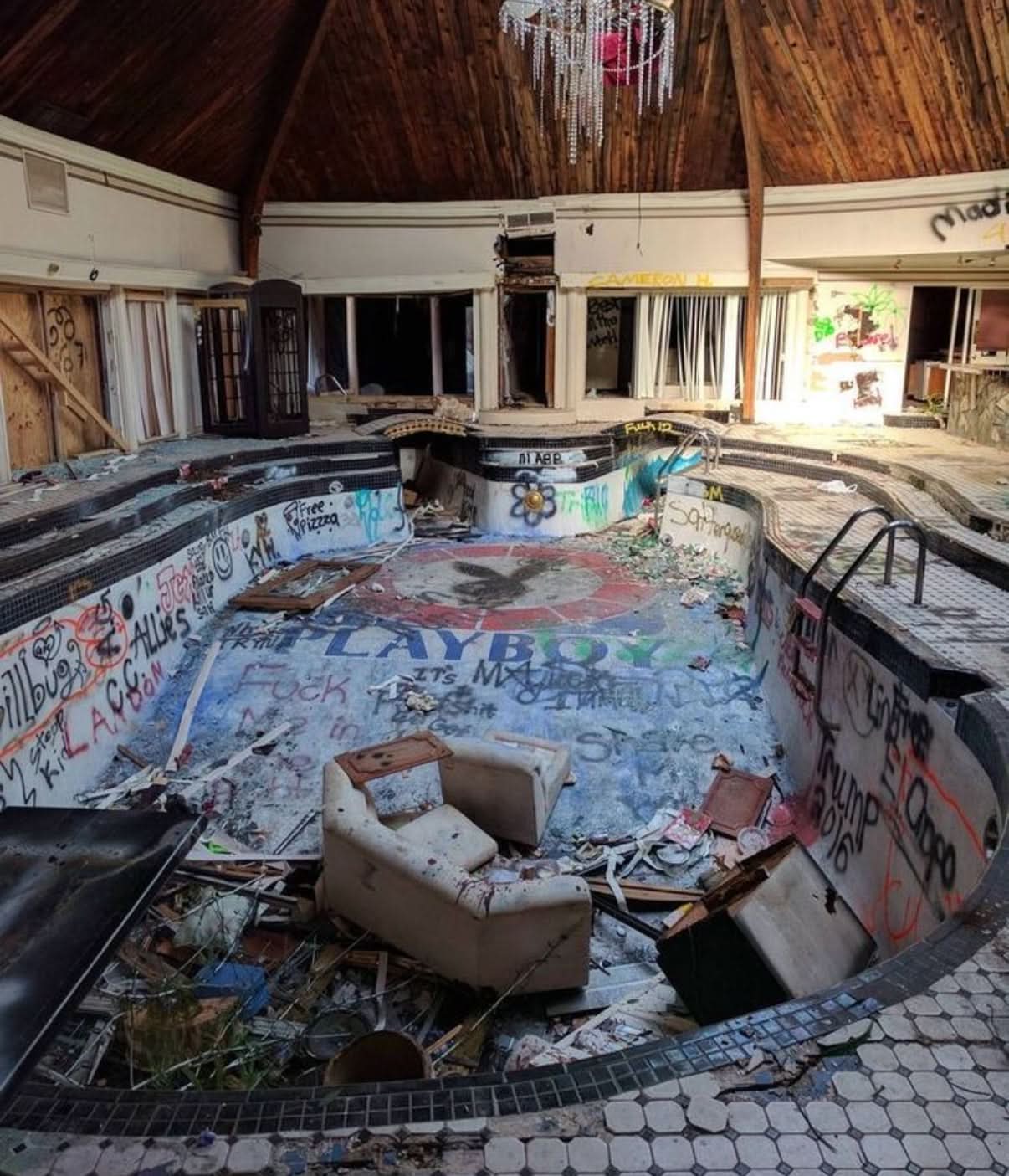 Italy Urbex Map - 1,500+ Locations
